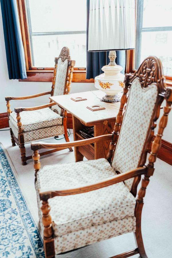 Town Hall Inn Lead Eksteriør billede